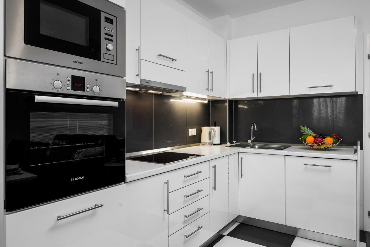 Lotus Apartman สปลิท ภายนอก รูปภาพ