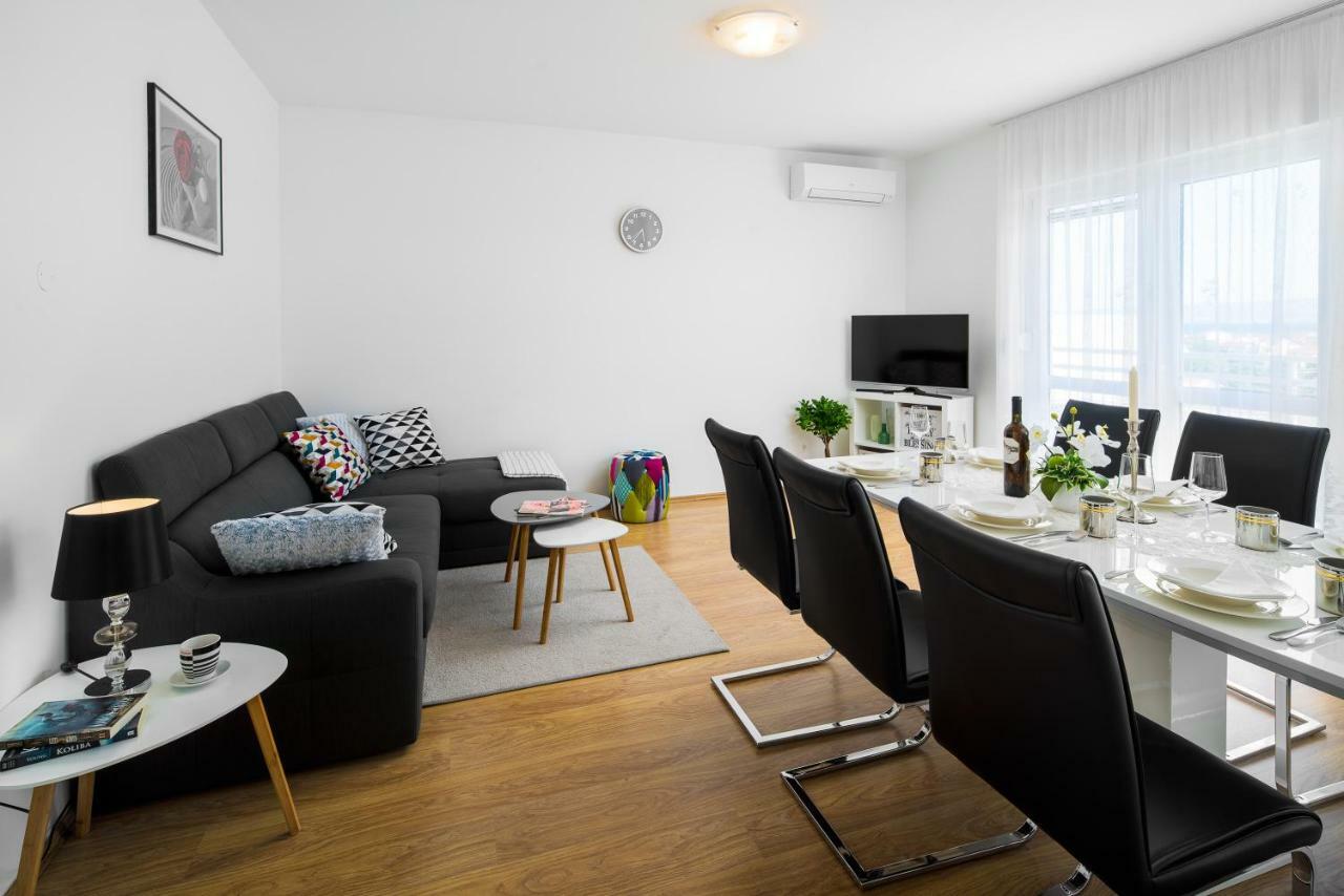 Lotus Apartman สปลิท ภายนอก รูปภาพ
