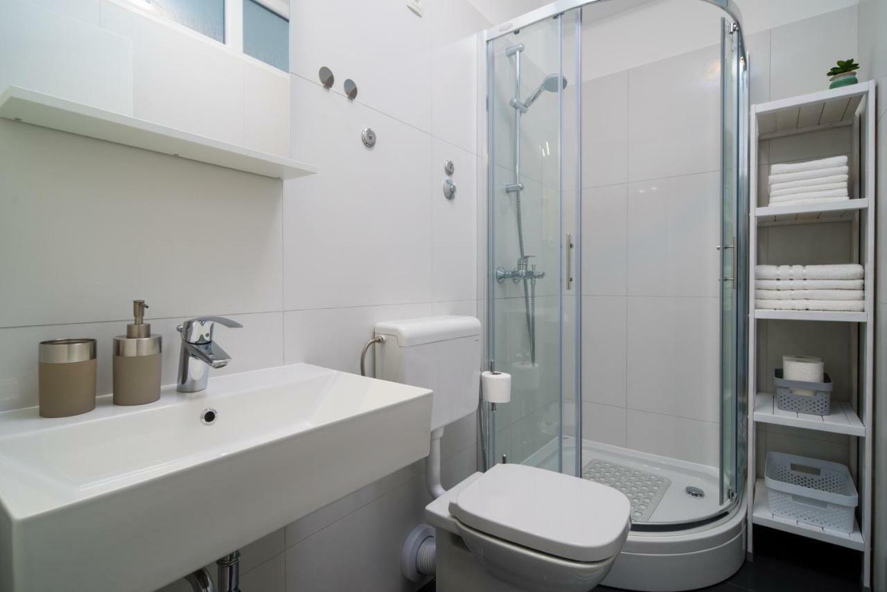 Lotus Apartman สปลิท ภายนอก รูปภาพ
