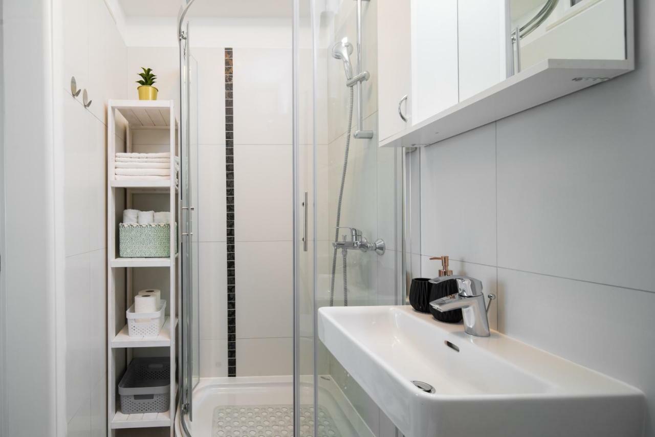 Lotus Apartman สปลิท ภายนอก รูปภาพ